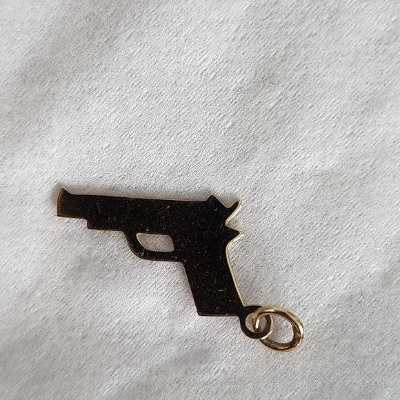 14 Kt Yellow Gold Gun Charm - Picture 2 of 4